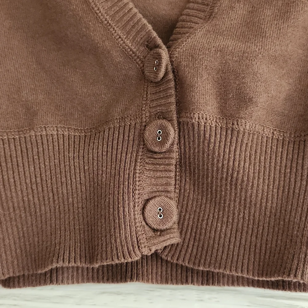 Crop top - Picture 2 of 6